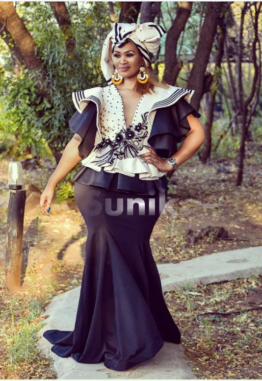 Beautiful Black and White Xhosa Dress batwing Sleeves 2021