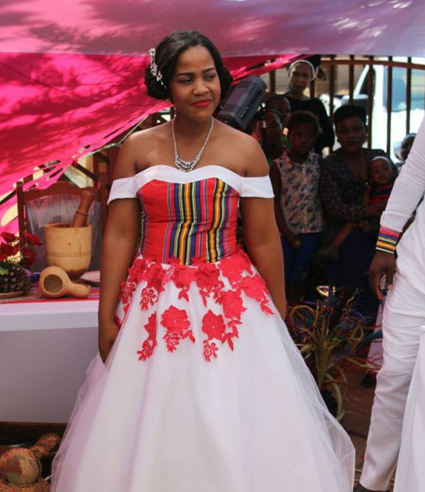 White band drop shouder Venda Traditional Wedding Dress